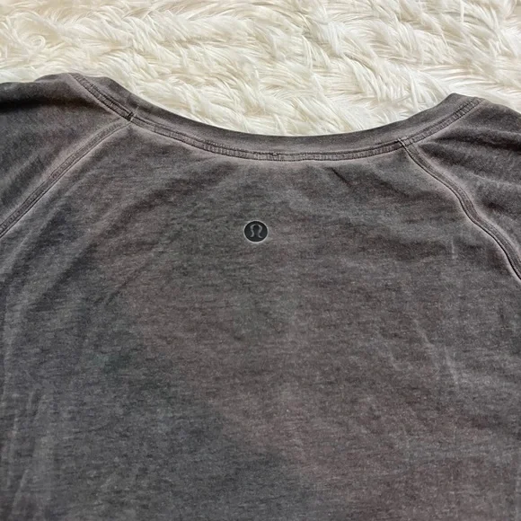 Lululemon Love Long Sleeve T-Shirt - Picture 3 of 5